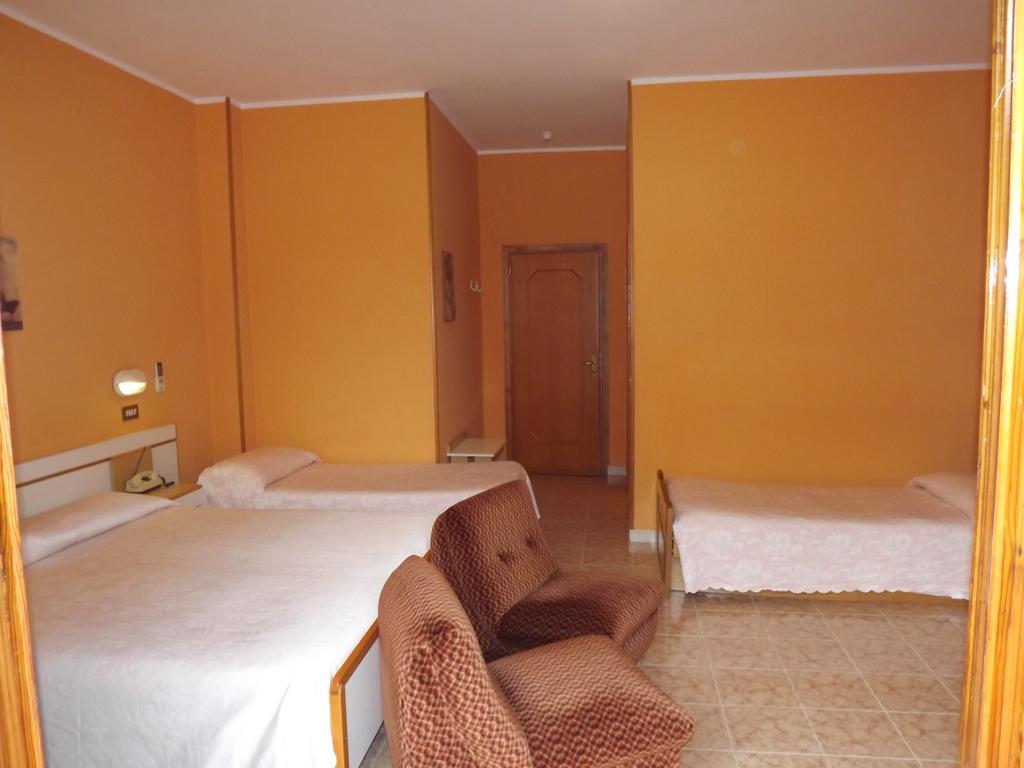 Hotel Cristina Chianciano Terme Exterior photo