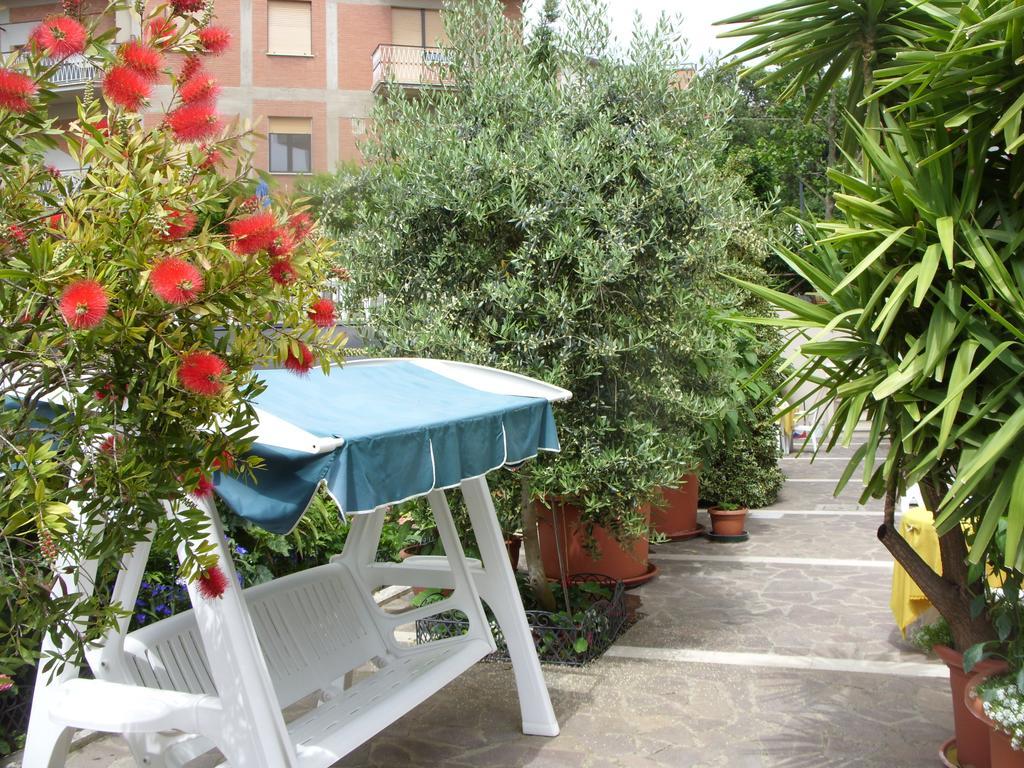 Hotel Cristina Chianciano Terme Exterior photo